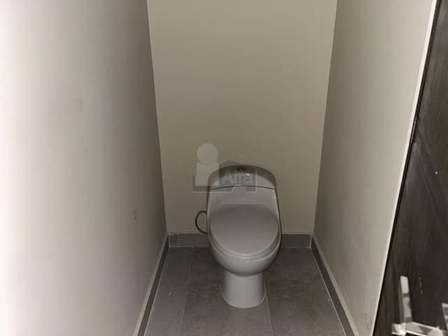 Oficina en venta o renta en Col. República, Plaza Distrito V Saltillo, Coahuila