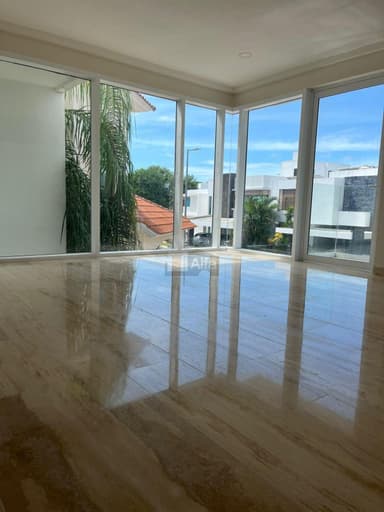 property image preview0