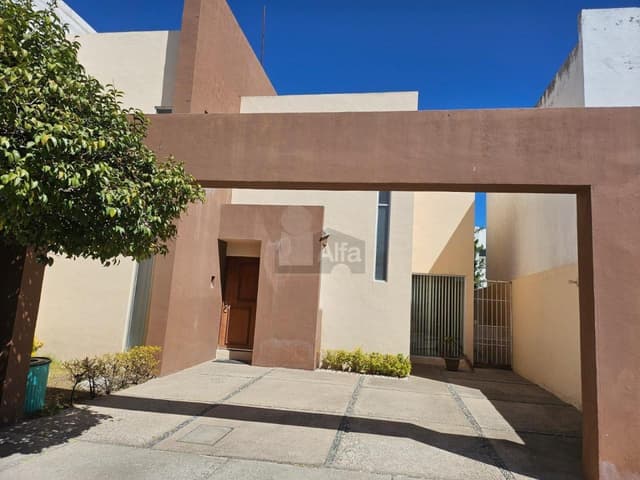 Bonita casa en Trojes de San Cristobal