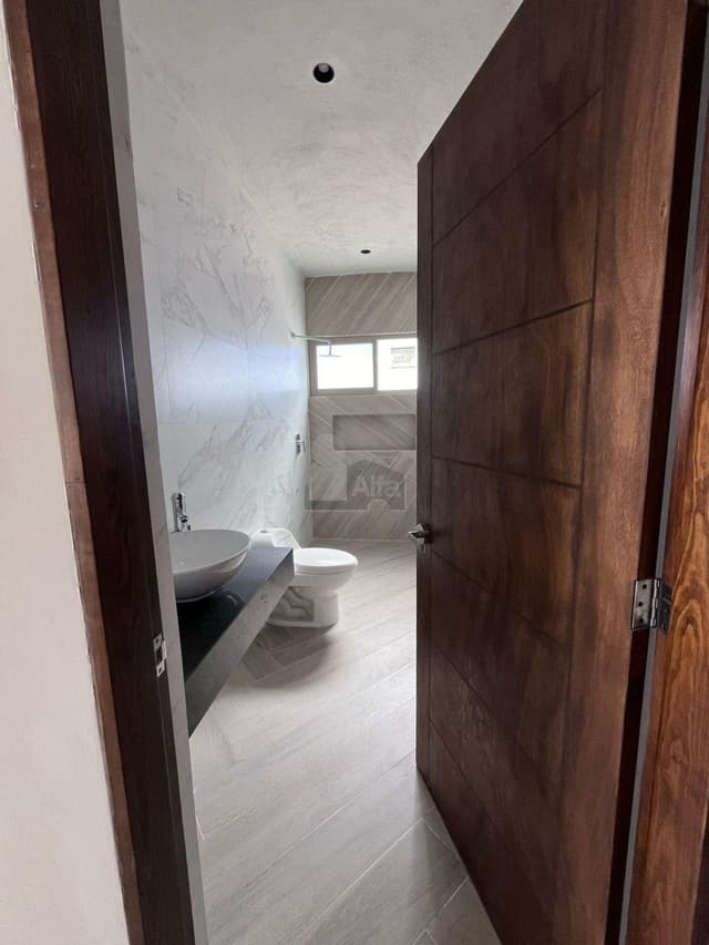 Casa en venta en fraccionamiento al norte de Saltillo, Fracc. Casa de Piedra