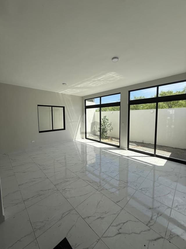 Casa en condominio en venta en Villas Coloniales, Apodaca, Nuevo León