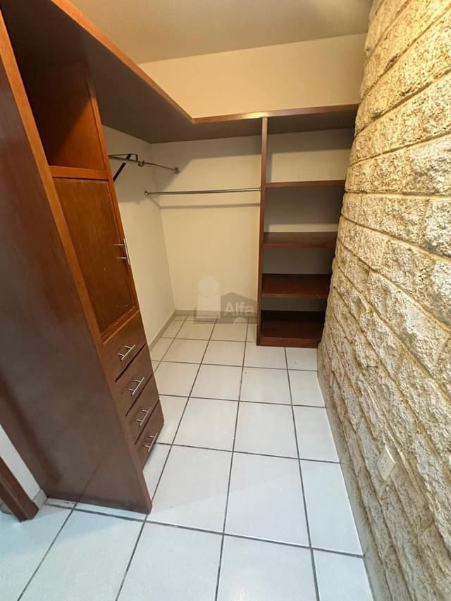 Casa en Renta en Rincón del Campestre, Le´pon, Gto. atras de Foro 4 y cerca a Plaza Mayor