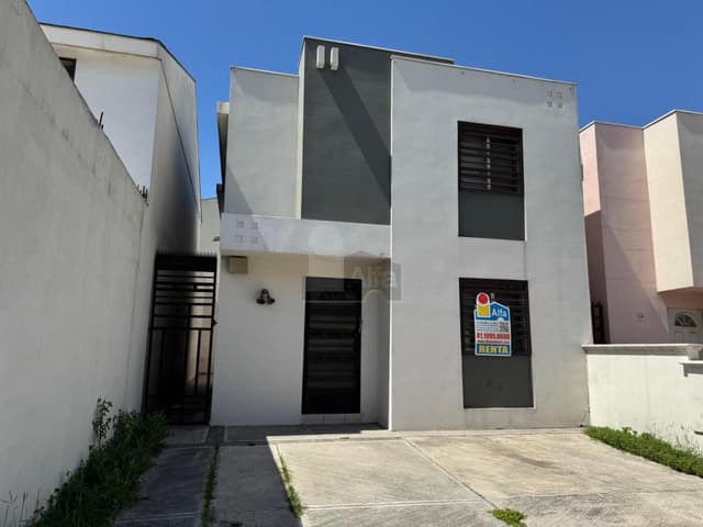 Casa en renta, Las Lomas, Garcia, Nuevo León.