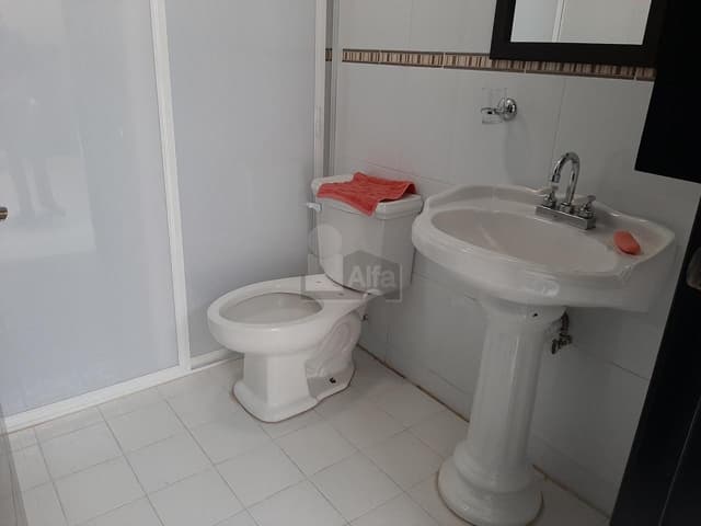 Venta de casa en Cacalomacan, ubicada en Avenida De Los JInetes