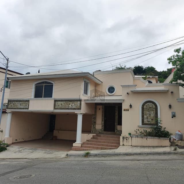 Casa en renta Colonia Las Brisas Monterrey Nuevo León Amueblada Zona Sur