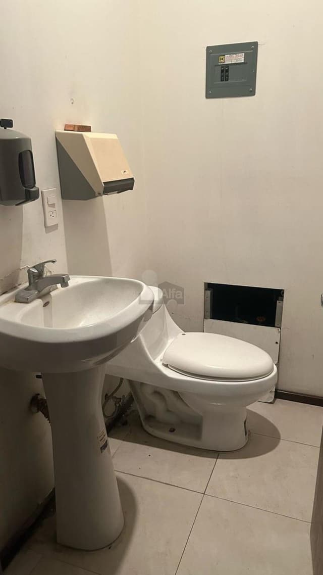 Consultorio en venta en TEC100, Torre 1, Centro, Querétaro