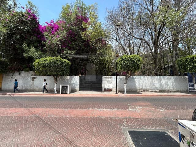 TERRENO EN VENTA EN EL CENTRO DEL PUEBLITO