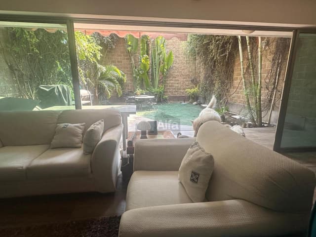 Casa en Renta o Venta comercio u oficinas a 5 min de Plaza mayor en Valle del Campestre, LEON, GTO.