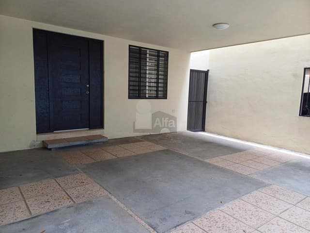 Casa en renta en Paseo de Cumbres 4 Sector, Monterrey, Nuevo León.