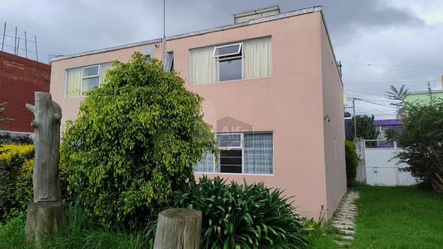 Casa en Venta en calle Brasil, Colonia Americas, Toluca, Estado de México.