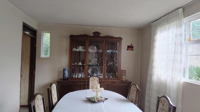 Casa en Venta en calle Brasil, Colonia Americas, Toluca, Estado de México.