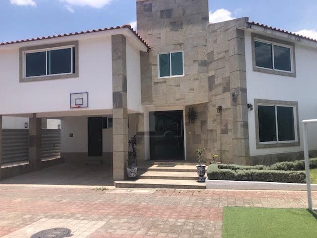 Casa en venta en Metepec, ubicada en  Residencial Villas del Bicentenario
