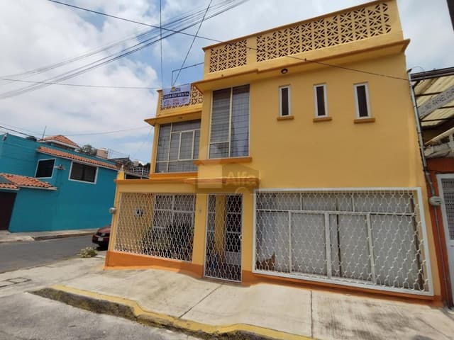 CASA EN VENTA EN UBICACION ESTRATEGICA CONSTITUCION DE 1917