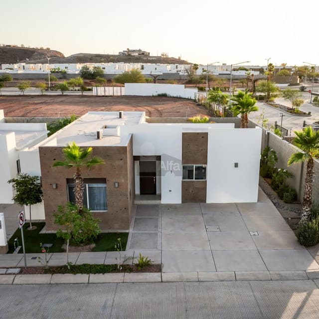 Casa en venta modelo Leza en La Coruña, Sección Portonovo, Hermosillo, Sonora.