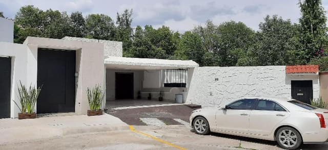 Casa en Venta en Colonia Bosques de la Herradura Huixquilucan