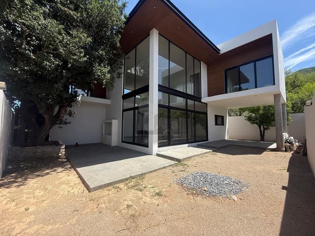 Casa sola en venta en El Barro, Monterrey, Nuevo León