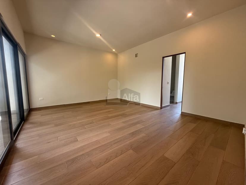 Gallery main