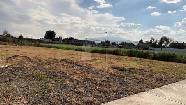 Terreno habitacional en venta en Lázaro Cárdenas, Metepec, México