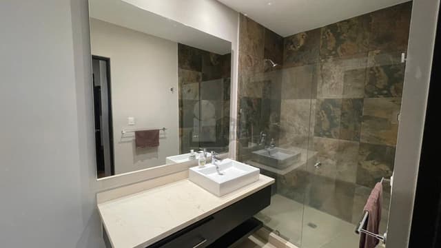 Departamento en Venta en oportunidad en Juriquilla. También en Renta amueblado