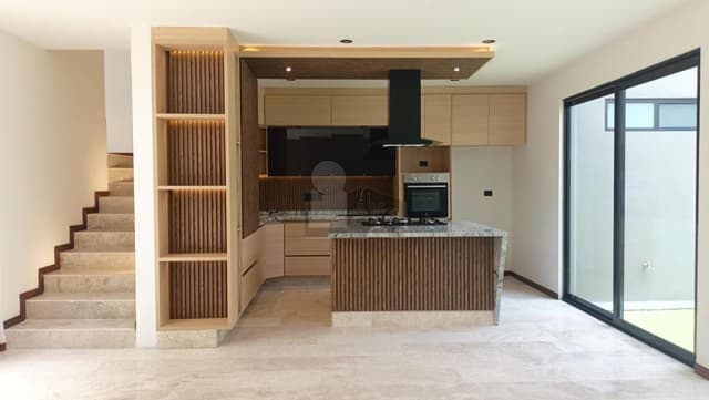 Casa en Venta en Privada Segura, acabados Residenciales. zona de Villamagna y Privadas San Ángel