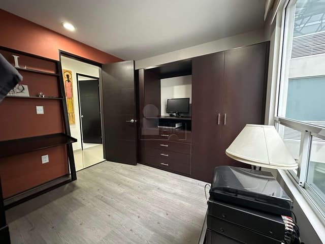 Departamento sin amueblar en renta, 2 recámaras, 2 cajones de estacionamiento.