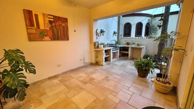 Casa en renta en Jardines del Paseo Monterrey Nuevo Leon Zona Sur Valle Oriente