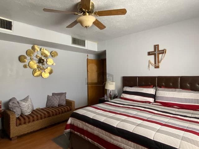 Casa sola en venta en Burócrata, Juárez, Chihuahua