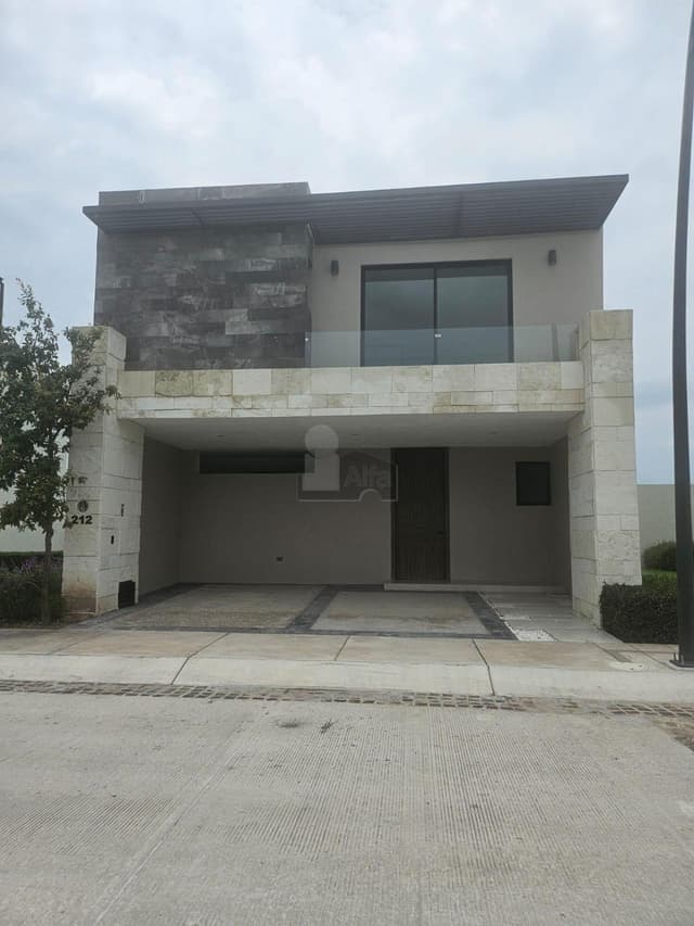Casa en Venta Punta del Cielo, coto Punta Coral, Modelo Donei
