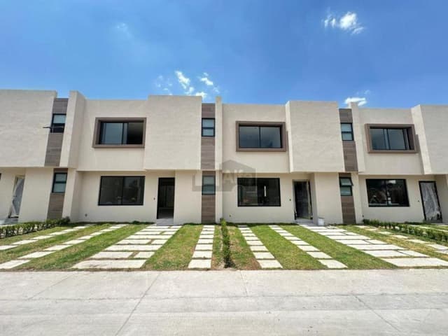 Casa en condominio en venta en La Crespa, Toluca, México