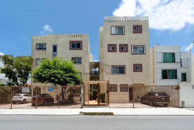 TOWN HOUSE 3 recs, 2.5 baños, SM11, Cancun