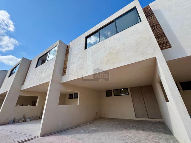 Townhouse en Dzitya, 3 recamaras, 173m2 de construccion