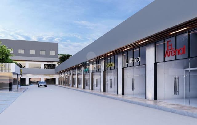 Local en PLANTA BAJA en VENTA o RENTA en Av. Constituyentes, Corregidora, Querétaro