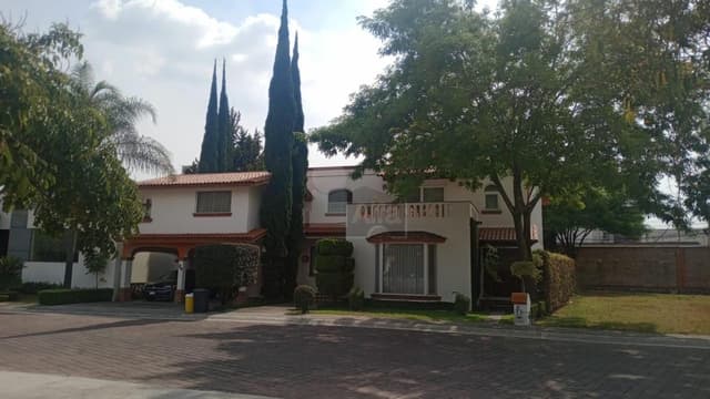 Casa en venta Fraccionamiento Los Encinos. Puebla, Pue.