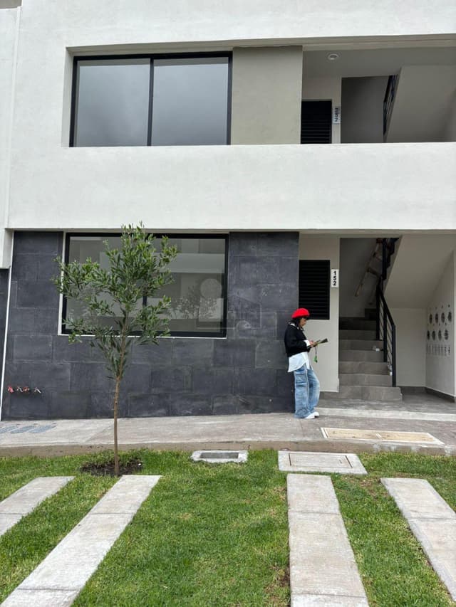 Departamento en PB con patio, Nuevo en Renta en Zibatá