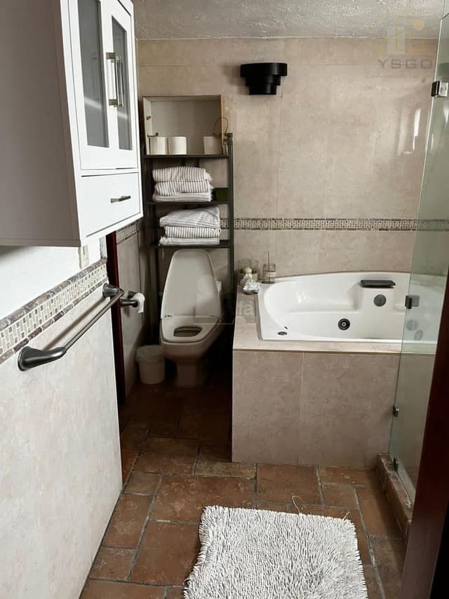 Casa en Venta en Bosque de Antequera, Col Bosques de la Herradura, Huixquilucan, Estado de Mexico.