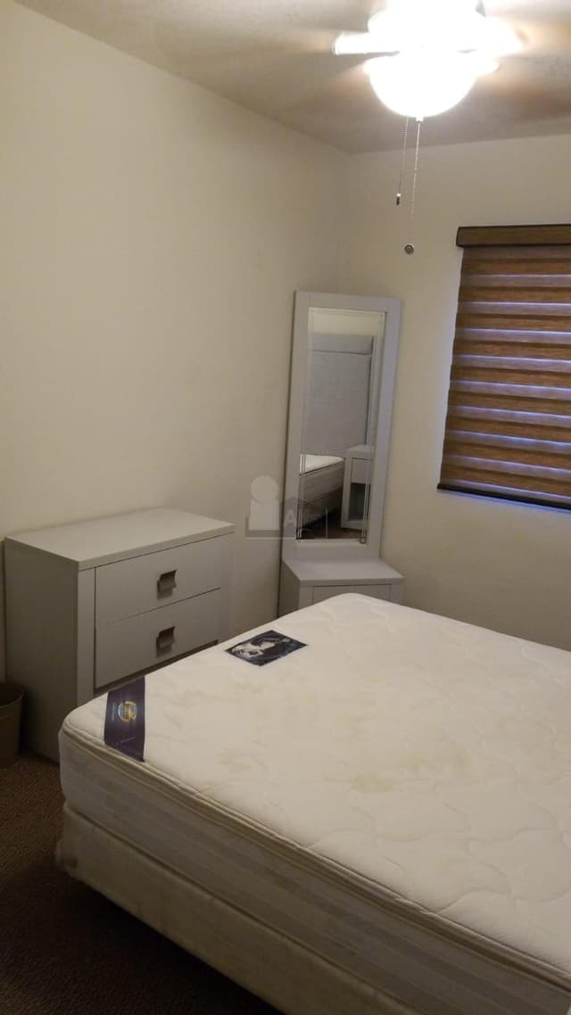 Casa en Renta en Jardines de Aragon-Cerrada Toledo