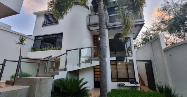 Casa en Venta a la entrada de Gran Jardín