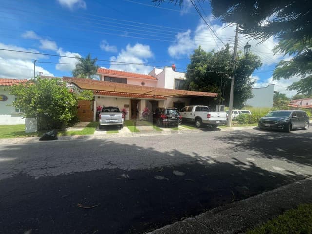 Casa sola en venta en Lomas de Cocoyoc, Atlatlahucan, Morelos