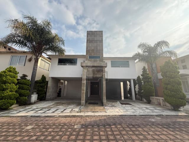 Casa en venta en Fracc.Monte Llano  Col. La Providencia Metepec, Estado de México.