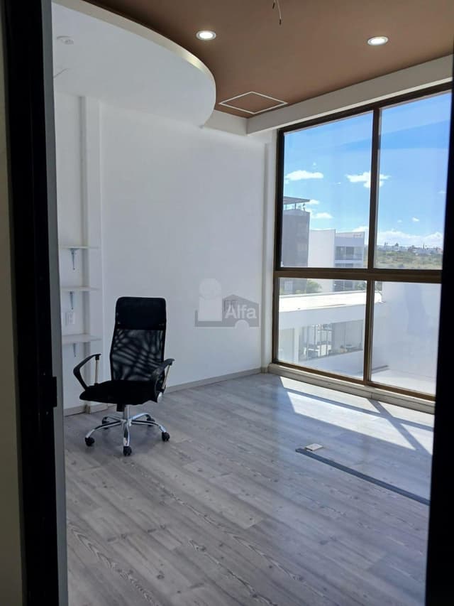 Renta oficina Plaza Nazas