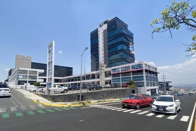 Renta oficina Plaza Nazas