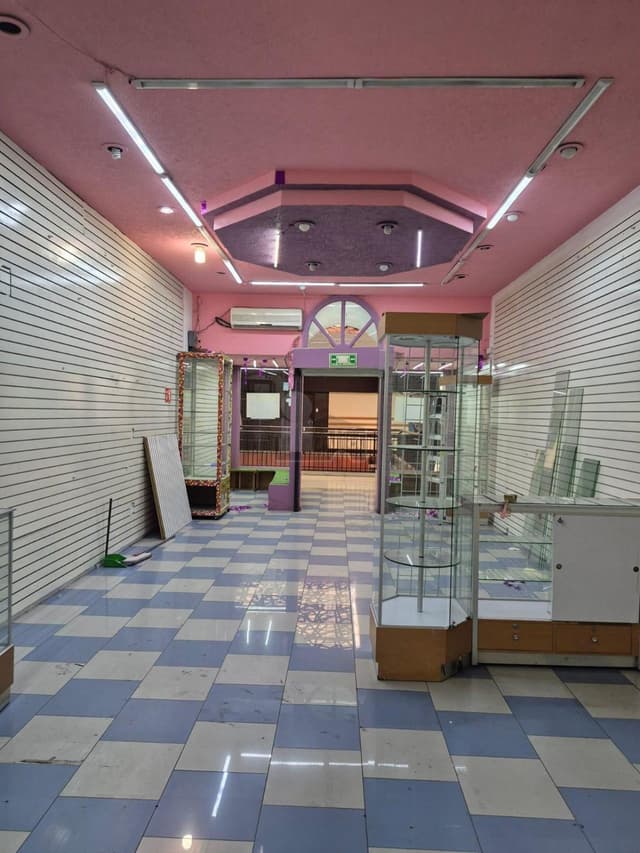 Renta de local comercial en Toluca, ubicado en Gran Plaza Toluca