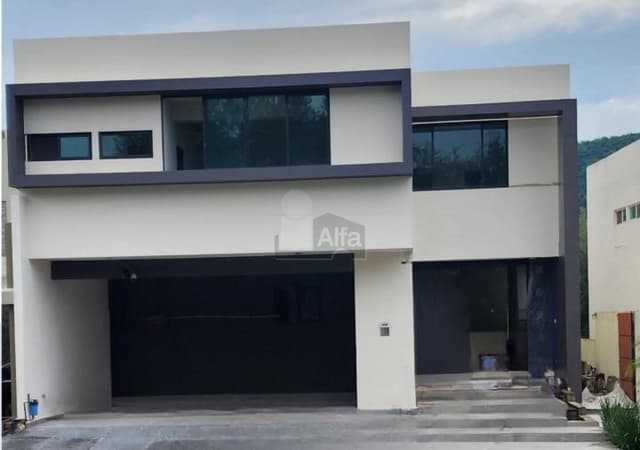 Casa en venta / renta en Carolco 1er sector Monterrey Nuevo Leon Zona Sur