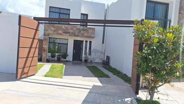 Casa EN VENTA con ubicación en esquina en fraccionamiento Catara, Villa de Pozos, SLP