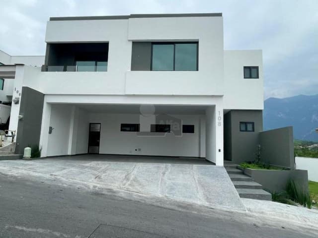 Casa en venta en Los Milagros de Valle Alto Monterrey Nuevo Leon Zona Sur Carretera Nacional