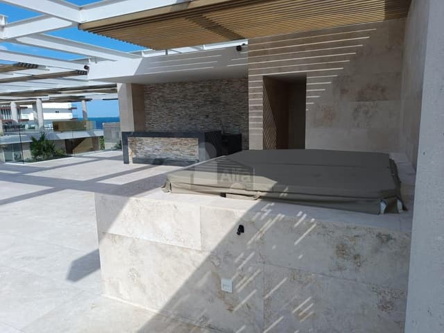 PH en Venta de 4 Recs y 5.5 baños Marina Puerto Cancun