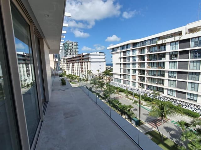 PH en Venta de 4 Recs y 5.5 baños Marina Puerto Cancun