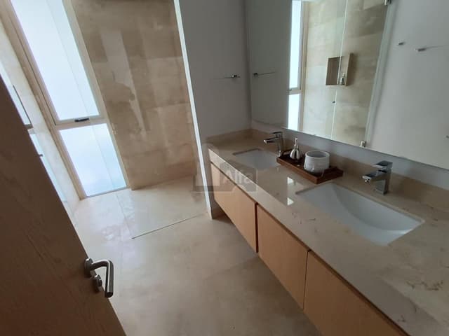 PH en Venta de 4 Recs y 5.5 baños Marina Puerto Cancun