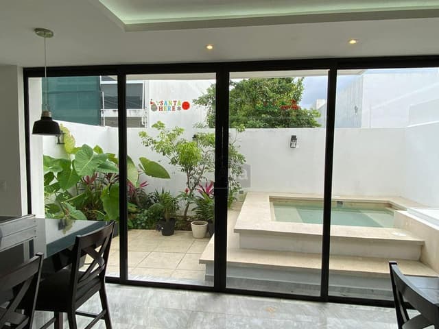 SE VENDE CASA RESIDENCIAL RIO CANCUN