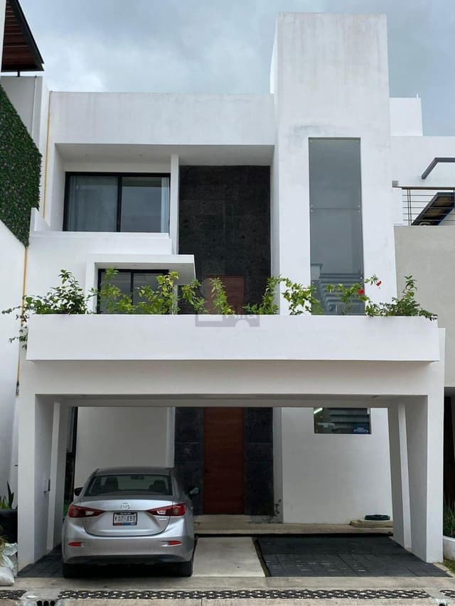 SE VENDE CASA RESIDENCIAL RIO CANCUN